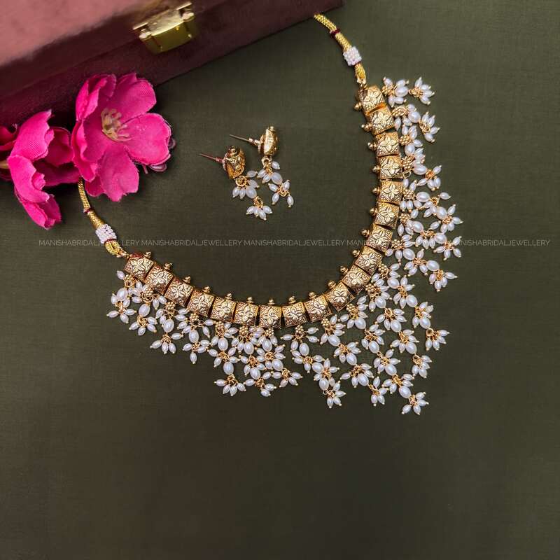 Rice Beads with Square Pattern