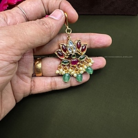 pink&green lotus tikka