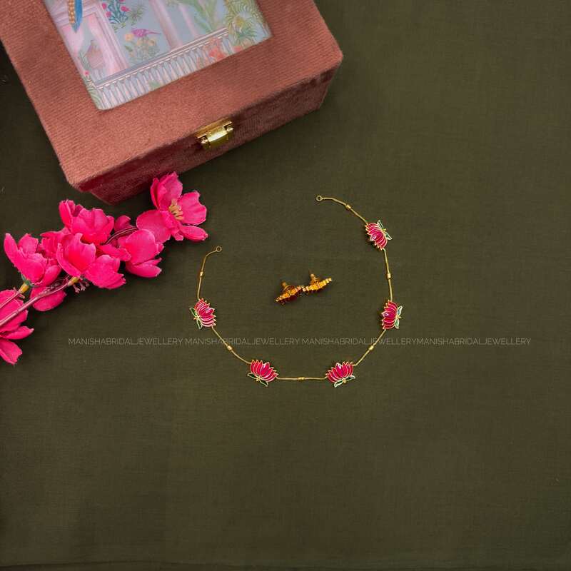 Manju warrior Lotus chain