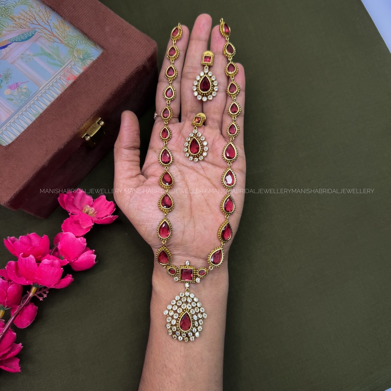 Jothika long neckpiece Red