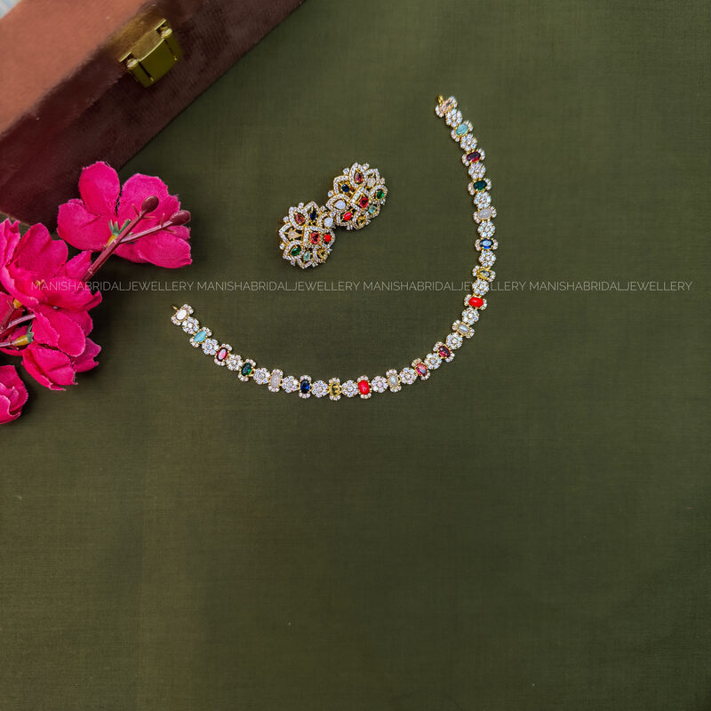 navaratna neckset